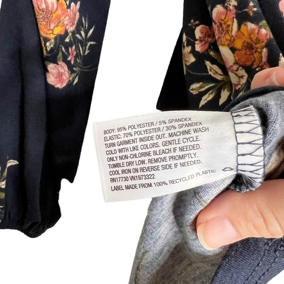 NWT Xhilaration Dark Floral Smocked Chest Babydoll Blouse - Picture 7 of 10